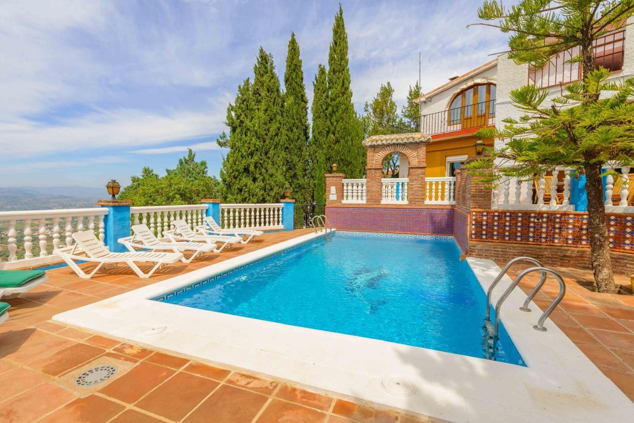 Casa Jardín del Olivar con Piscina privada Alcaucín Exterior foto
